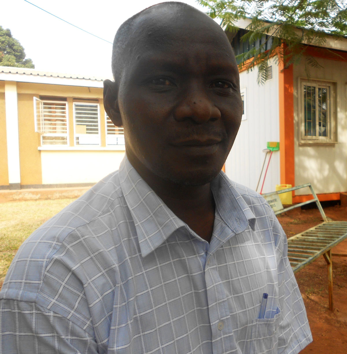 Dr. Geofrey Tabo